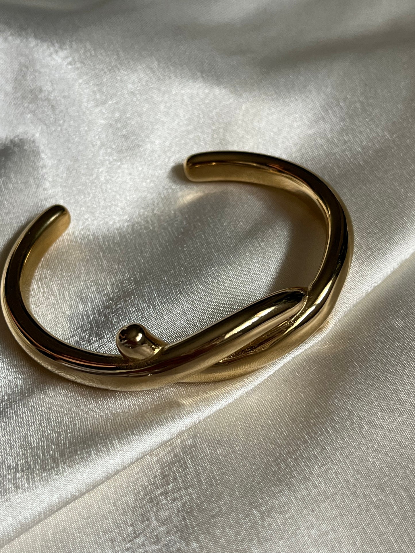 'Bond' Steel Handcuffs