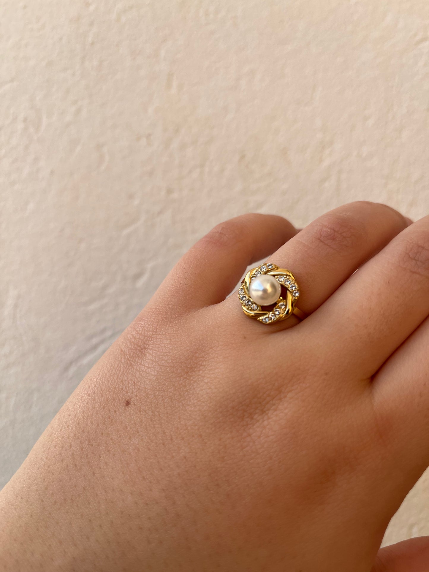 Δαχτυλίδι Ατσάλινο Λουλούδι με Πέρλα και Ζιργκόν 'Pearl Royale'