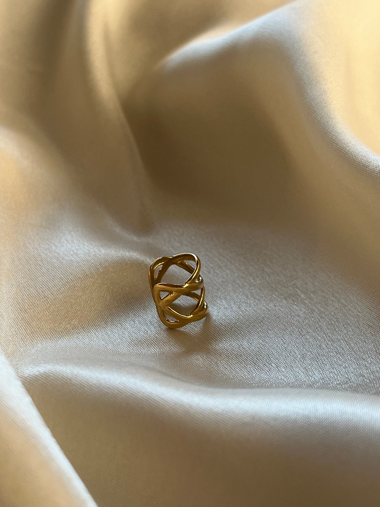 Σκουλαρίκι Ατσάλινο Ear Cuff 'Criss Cross'