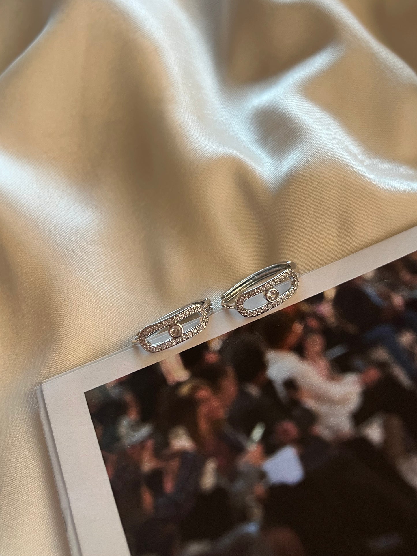 Σκουλαρίκια Ατσάλινα Κρικάκια με Ζιργκόν 'Pin'