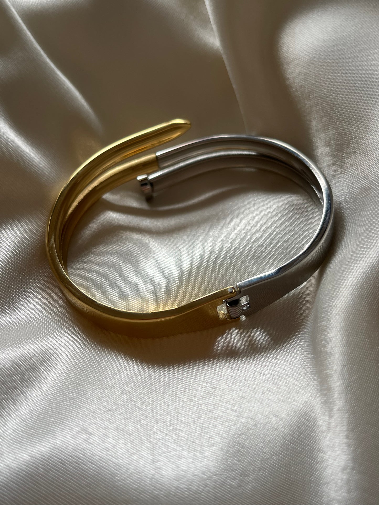 Χειροπέδα Ατσάλινo Βραχιόλι Mixed Metals 'Elsa'