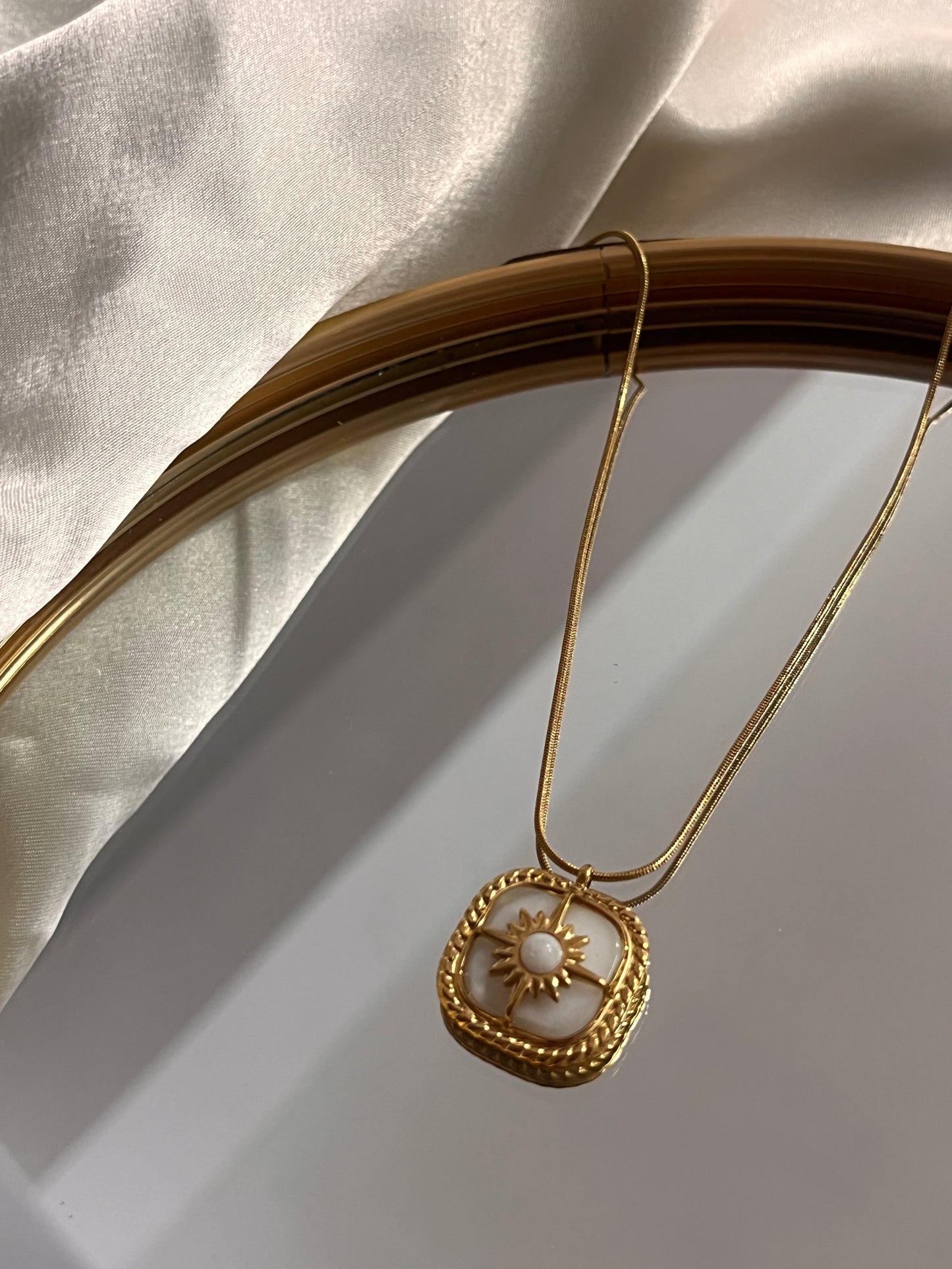 Steel Necklace with Stone 'Sunny'