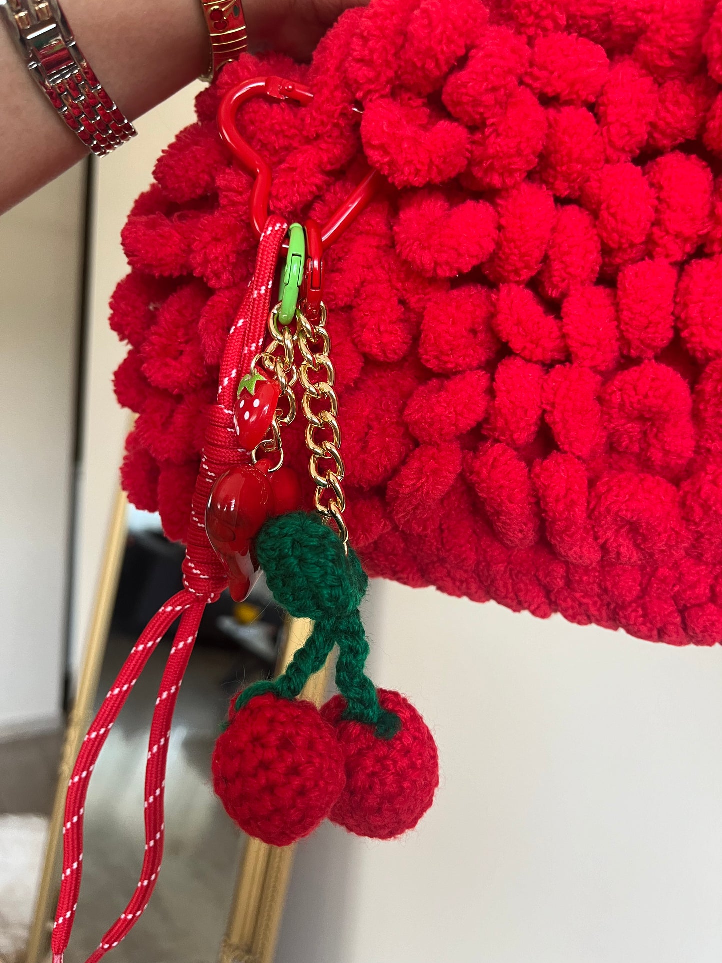 Μπρελόκ Τσάντας Κεντητό με Charms 'Cherry Fever'