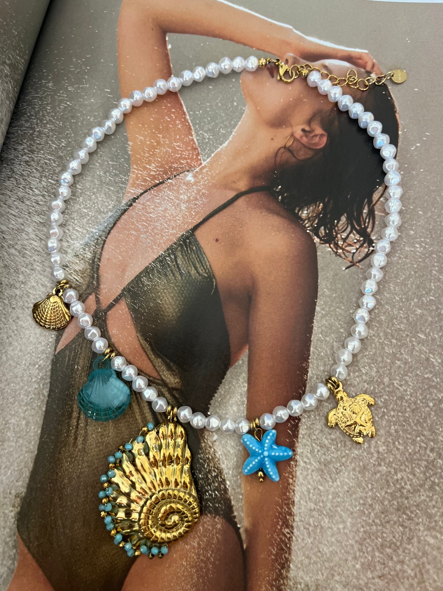 Κολιέ Statement Ατσάλινο με Πέρλες και Charms 'Summer Wonder'