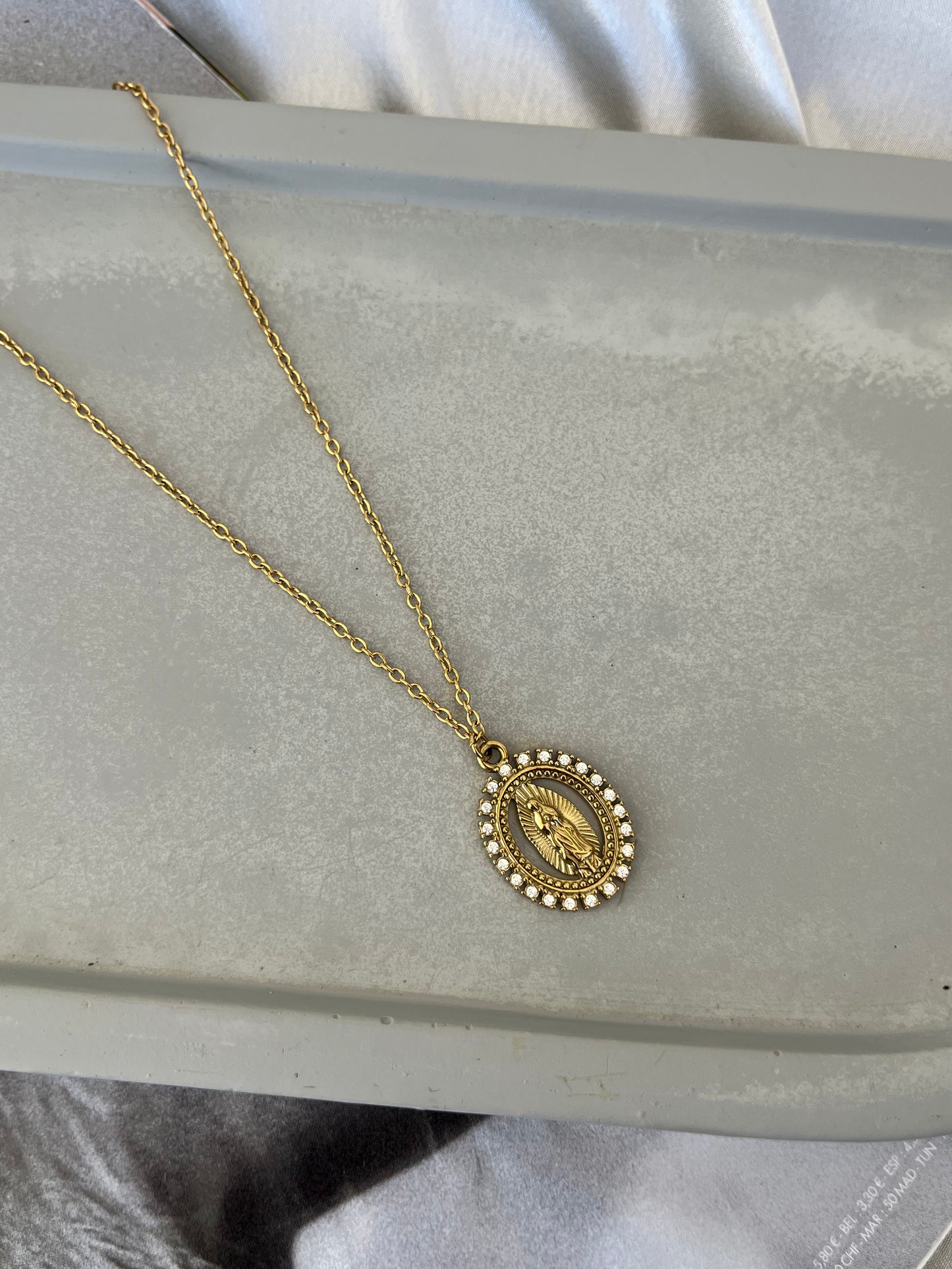 Κολιέ Ατσάλινο Αλυσίδα Φυλαχτό με Ζιργκόν 'Saint Mary'