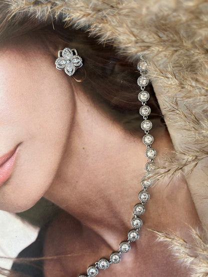 Σκουλαρίκια Ατσάλινα Καρφωτά Λουλούδι με Ζιργκόν 'Aldora'