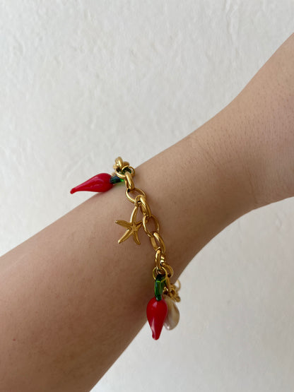 Charms Spice Girl – Χειροποίητο Ατσάλινο Βραχιόλι με Πιπεριές